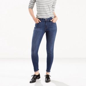 Levi’s Mid Rise Skinny Jeans
